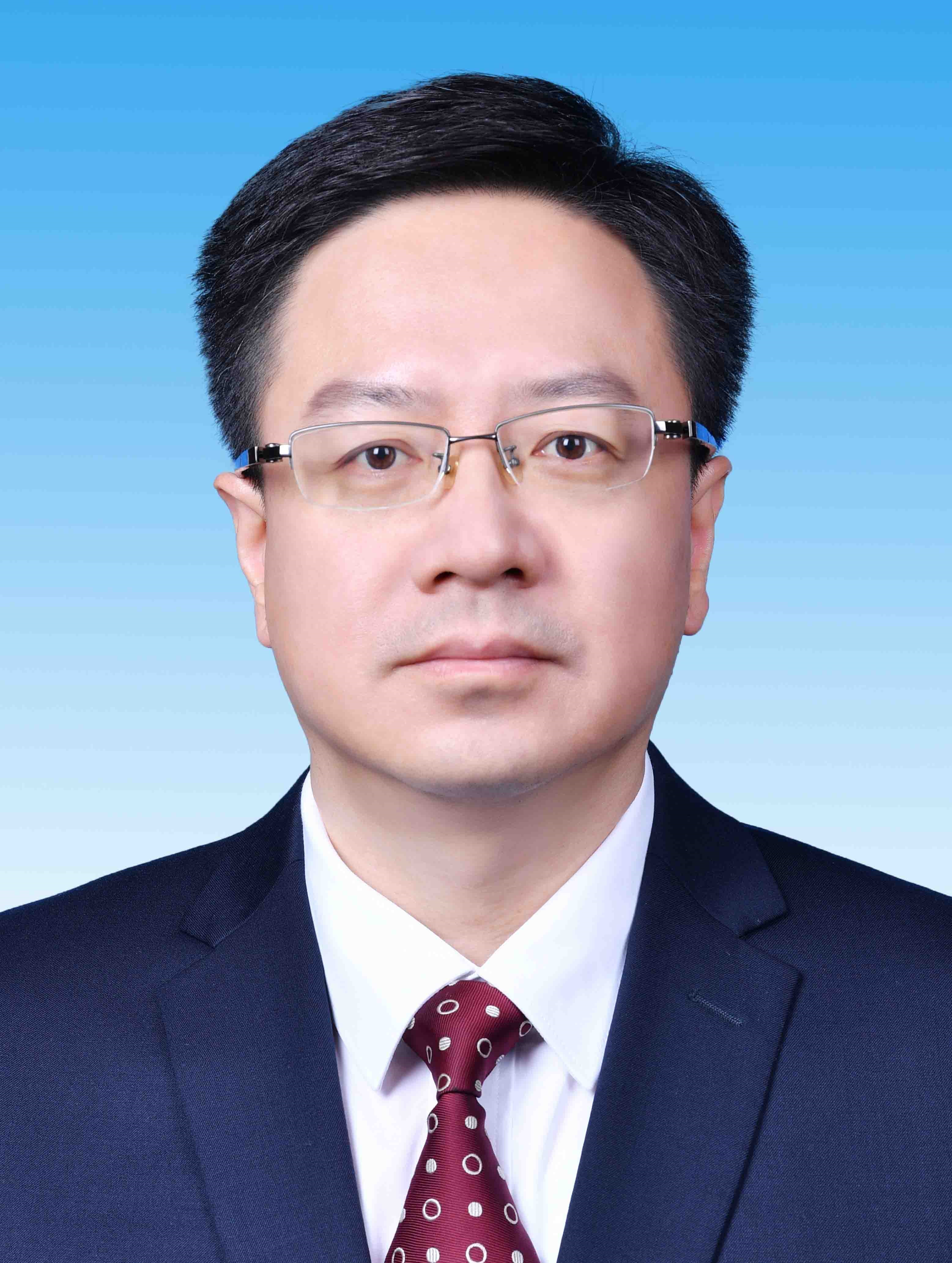陳忠偉同志簡介